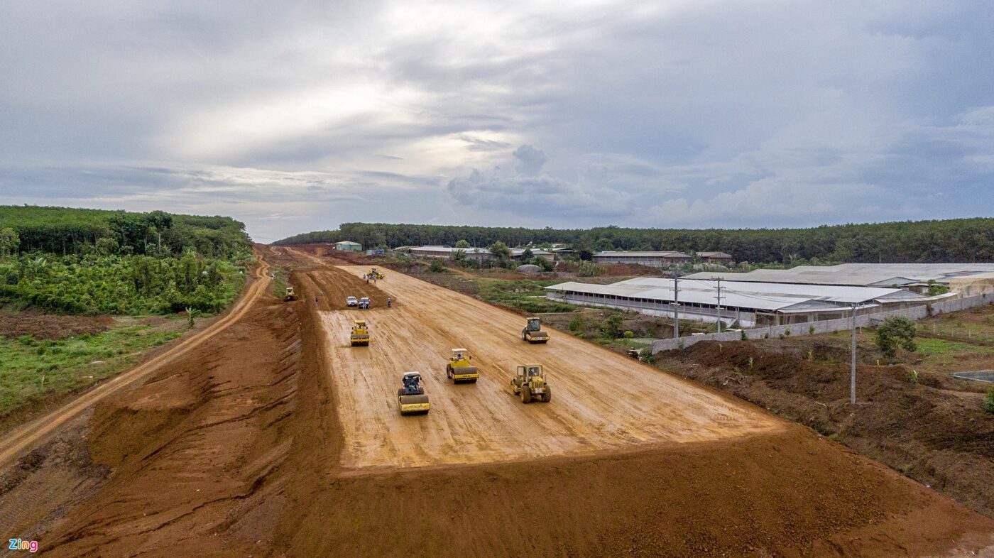 Cao tốc Phan Thiết Dầu Giây dần lộ diện